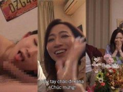 Kỷ niệm 10 năm cưới, chồng phát hiện vợ bị nhân tình bắn tinh đầy mặt